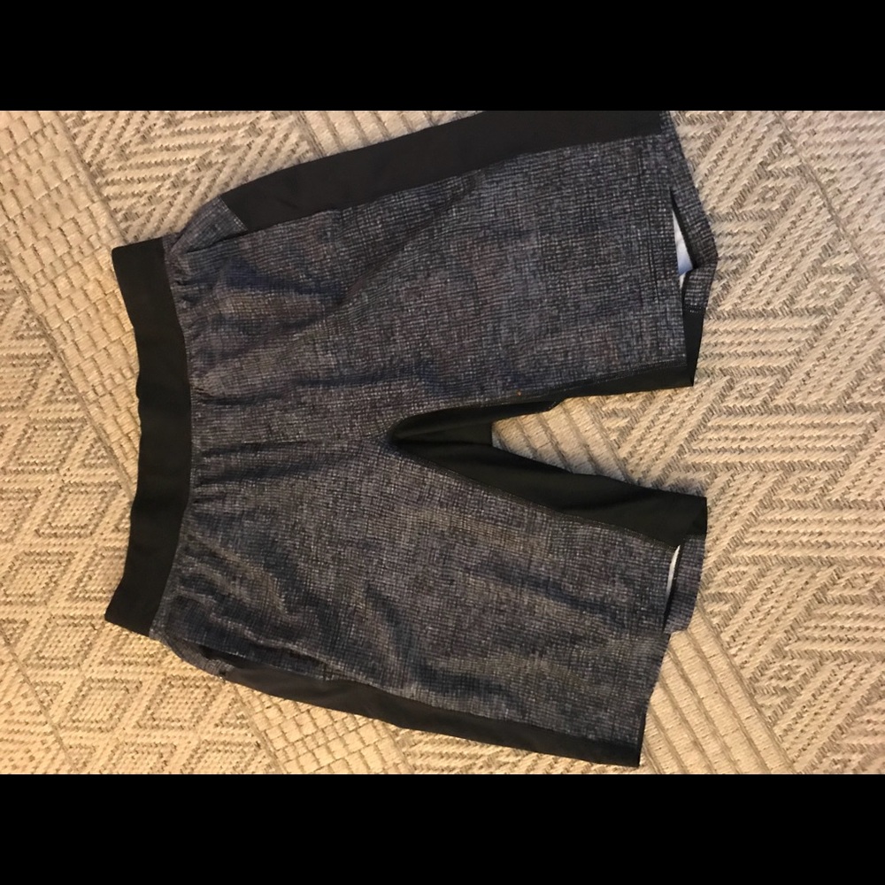 Mens lululemon athletic shorts